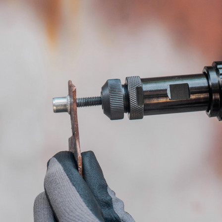 Riveteuse à écrous aveug.rechargeable GO-RN 1 ds 1mallette 2Ah 36W 2xbatt. et chargeur M3-8 