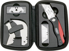 Jeu de couteaux pliants dans trousse en nylon 